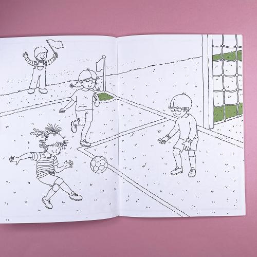 Конни и бумажные куклы для вырезания с раскраской